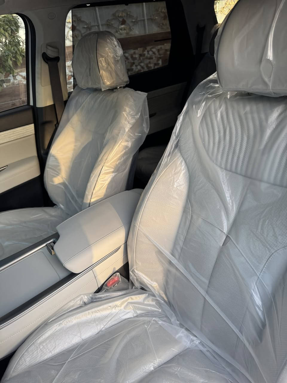 فول ومكفول من الرصعه والشخطه ومن جكت البره  يابه جديد بمعنه الكلمه هونداي بلاسايد كلكرافي اعله فئه موديل 24ماشيه 5 الف شبه الزيرو ورد كوري بدون الوحات  فخامه وجمال وقياده وسائل الراحه بمعنه الكلمه السعر اتصل وتامر امر مكان السياره نجف كوفه ***********.   ***********
