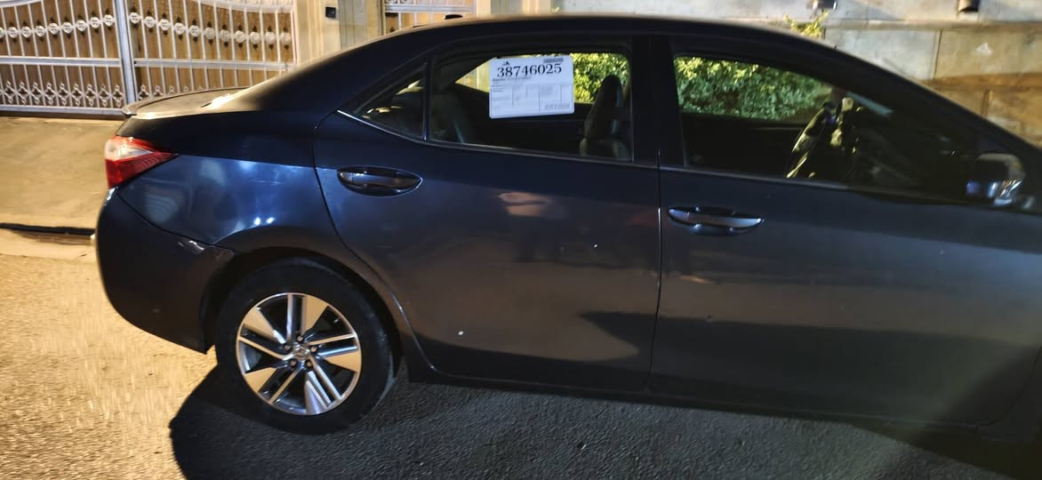 كورولا وارد امريكي موديل 2014 
سياره فول واحد على واحد 
كرسي سائق كهرباء 
كوشينات جلد 
ماشيه 102 
رقم بغداد باسمي 
بنيد  صبغ دعاميه 
باب الخلفي صبغ وا جاملغ عكس السائق 
تحكم السيرين 
شاشه كاميرا 
بنيد بي.جراد والقماره والشنطه يروح بالبوديش ملوحه 
بغداد حي جهاد الأطباء 
سعره 115$ بيه مجال 
***********
