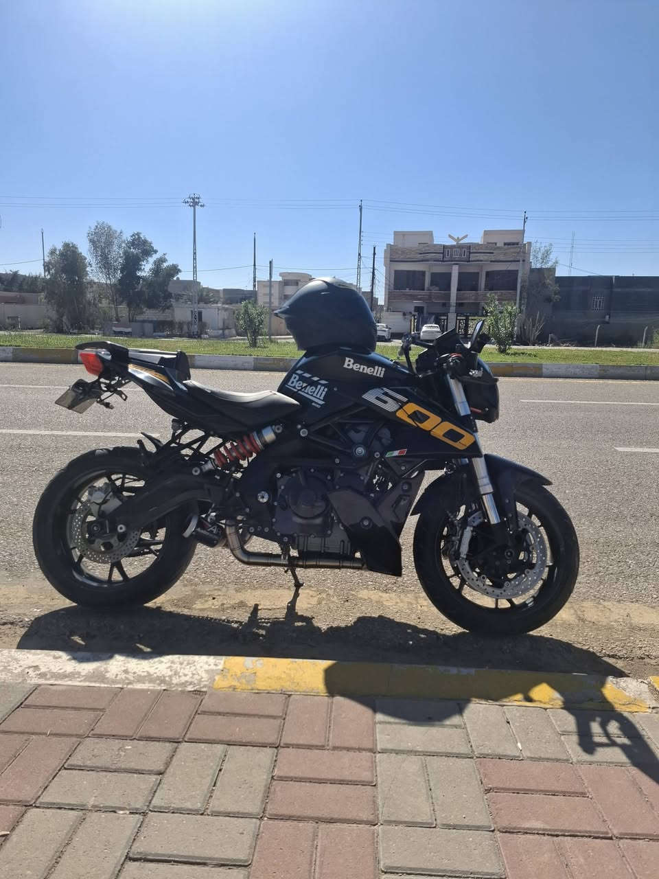 Benelli 600i tnt 2021
نازلة ب 2023
الدراجة رقم بغداد وسنوية باسمي تحويل ثاني يوم

مكان الدراجة الأنبار الفلوجة

ممشى الدراجة 2700 كيلو قابل للزيادة الدراجة قليل اطلع بيها

الدراجة كفالة عامة من /مكينة /كير/كهربائيات /شاصي/من كلشي من التاير للتاير  الدراجة جديدة بمعنى الكلمة كلش معتني بيها دهن موتل/بانزين فقط محسن /مي راديتر موتل اخضر زيتي /الدراجة عليها شلعة ومعدل تشك الكاع وعليها صوت طرب الدراجة مطالعة غير من البيت للشغل الدراجة جاهزة من كلشي بس شغل واطلع تايرات جديدة ودهن وفلتر جديد بدلته قبل يومين
 
عليها اضافات متنعد ملغومة تزويد

•ستيرن رياضي قطعتين  اصلي ماركة  ترازون

•دمبر ستيرن اصلي ماركة  ترازون

•يدات رياضية وكالة اصلية

•مقابض اصلية وكالة

•كرون ستيرن كاربون فايبر  

•مرايات H2كاربون فايبر اصليات

•ستاند مبايل اصلي

•واقية راديتر cnc شحن خاص

•حاضنة مكينة cnc شحن خاص

•تخم سلايدرات وكالة اصلي / مكينة /اكسل امامي /•اكسل خلفي

• هدرز ستانلس ستيل اصلي

•بوري وسطي هدرز ستانلس ستيل اصلي

•اكزوز AR كاربون فايبر اصلي من الوكالة و شاد وياه كاتم علمود يقلل الصوت تريد تشيله تريد تبقيه صوتها يخبل بالكاتم او بدون كاتم للمعلومة صوتها بالفيديوهات بدون كاتم

• لزكة قبغ تانكي كاربون فايبر الاصلية

•قاعدة رقم رياضية

•عليها وشمات تانكي وصفاحيات  بنلي اصلي

•بطارية BS اصلية من الوكالة

•دوشمة تخم شغل خاص فول

•عليها قمبورة اصلية شحن خاص

•عليها شغل كاربون فايبر

•ويل امامي + خلفي تغطيس كاربون فايبر

•واقي دشلي الزنجيل كاربون فايبر

•قباغة مكينة تغطيس كاربون فايبر

• ستاند صفح  رياضي

•حاضنة ذيل خلفي cnc شحن خاص  

•عليها تخم لدات انارة ليلية /ذيل خلفي /مكينة /بجم امامي

ستيرن الدراجة الاصلي موجود تاخذة ويه الدراجة وكم غرض من غراض الدراجة هم

الدراجة بيها ملاحظة بسيطة من حملتها بالكية صارت

سعر الدراجة 59 ورقة واتشرف بالكل وبالخير على صاحب النصيب 

رقم الهاتف / *********** اتصال + واتس اب

