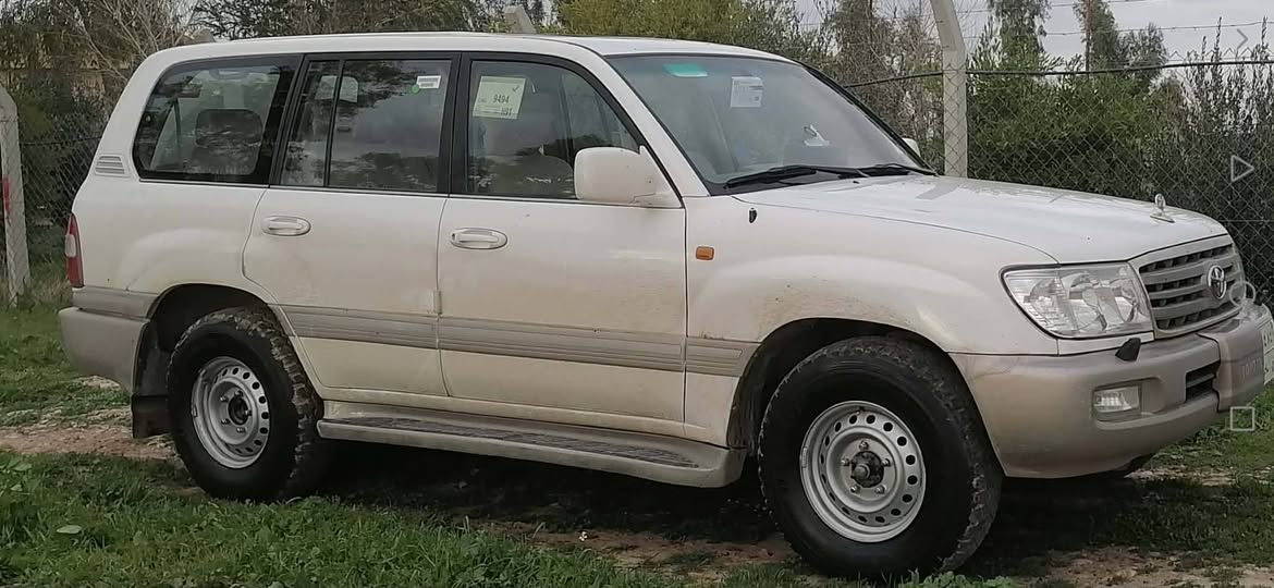 توێتا لاند کرۆز

مۆدیل 2002
فوول مواسەفات

بێ بۆیاخ  بێ ساردوو شووخت
گێر مەکینە تەحویل غرامە بەشەرت

نمونە لەجوانیوو پاکیدا

سەنەوی تازەیە بەناوی خۆمەوەیە

تاقم تایەوو پێشیی تازەیە چرکەی تیانییە

کارەبایوو تەبرید بەشەرت

نرخ
185 وەرەقە

*********** السليمانية, العراق
