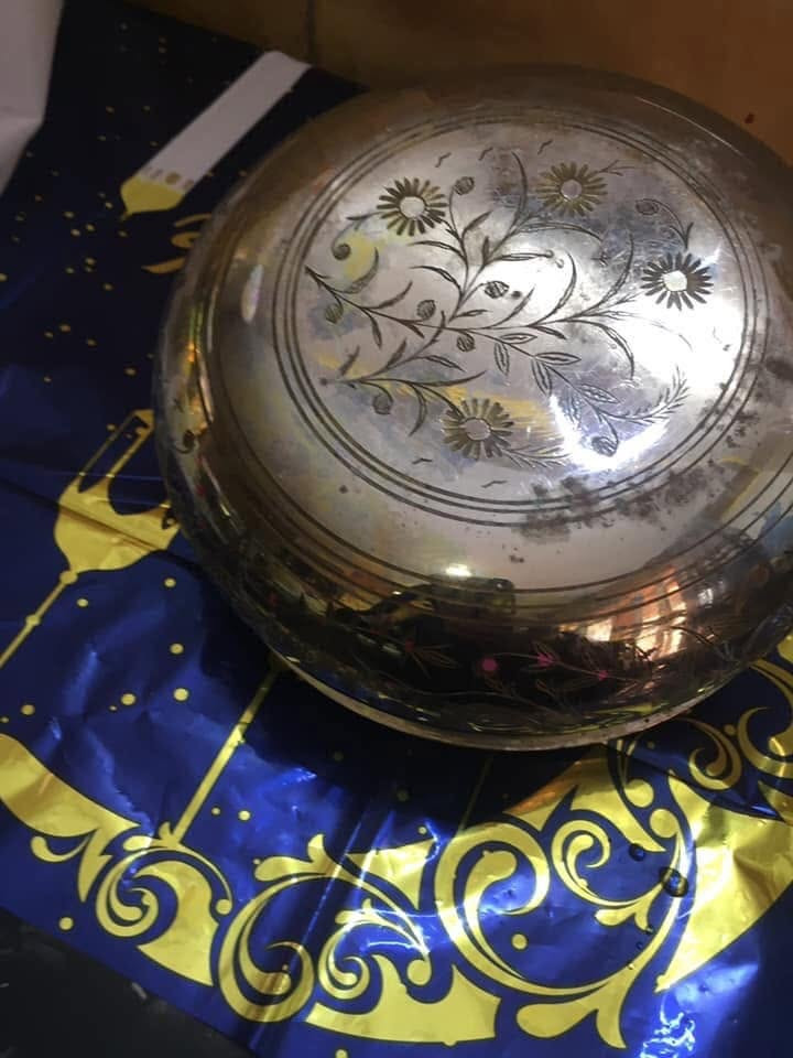 طاسه طلاء ثقيل قطر ١٨ سم قديمه


**إذا كنت صاحب هذا الإعلان وتريد حذفه لأي سبب، رجاءا أرسل رسالة إلى الدعم الفني**
