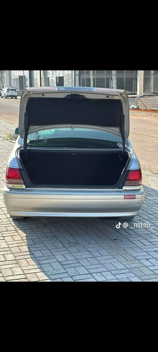 السلام عليكم مكلف بالنشر 
سياره 2002
أصل اكرستال 
كشنات جلد 
تحكم استيرن
مري شفط
اربع كشنات كهربائي
٣دكم
برده
مكينه ديفور
مكانها كربلاء رقم انكليزي تحويل وادواره ثاني يوم 
السنويه لل 2031
ماناقصها إيشي سعرها١٣٣  الاستفسار ***********
