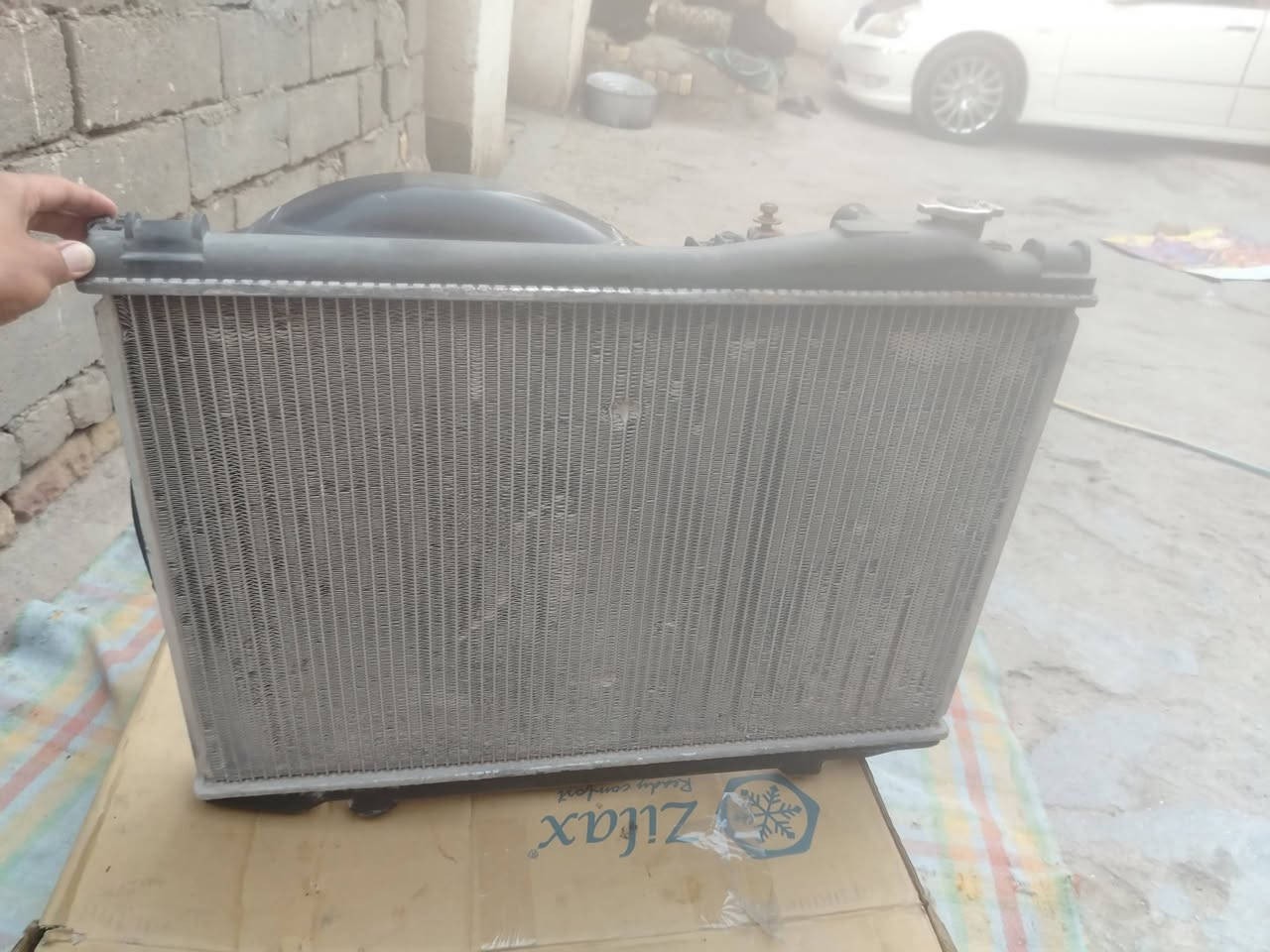 سلام عليكم للبيع راديتره سوبر هوه حاضنه مالته عنوان ناصريه رقم الهاتف ***********
