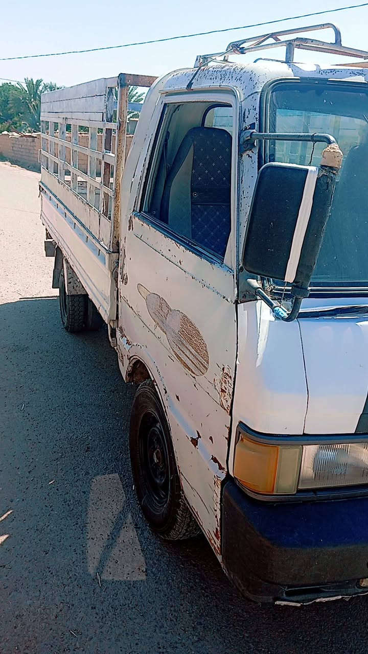 سلام عليكم من رخيصت مدير الكروب كيا 95 8 جنكال رقم ديالى انكليزي كير ومحرك مكفولات اكسل بي ونه خفيفه جدا صدر نص عمر تايرات جدد باتري جديد السعر 43بيها مجال مكان ديالى بعقوبه اتصال (***********)
