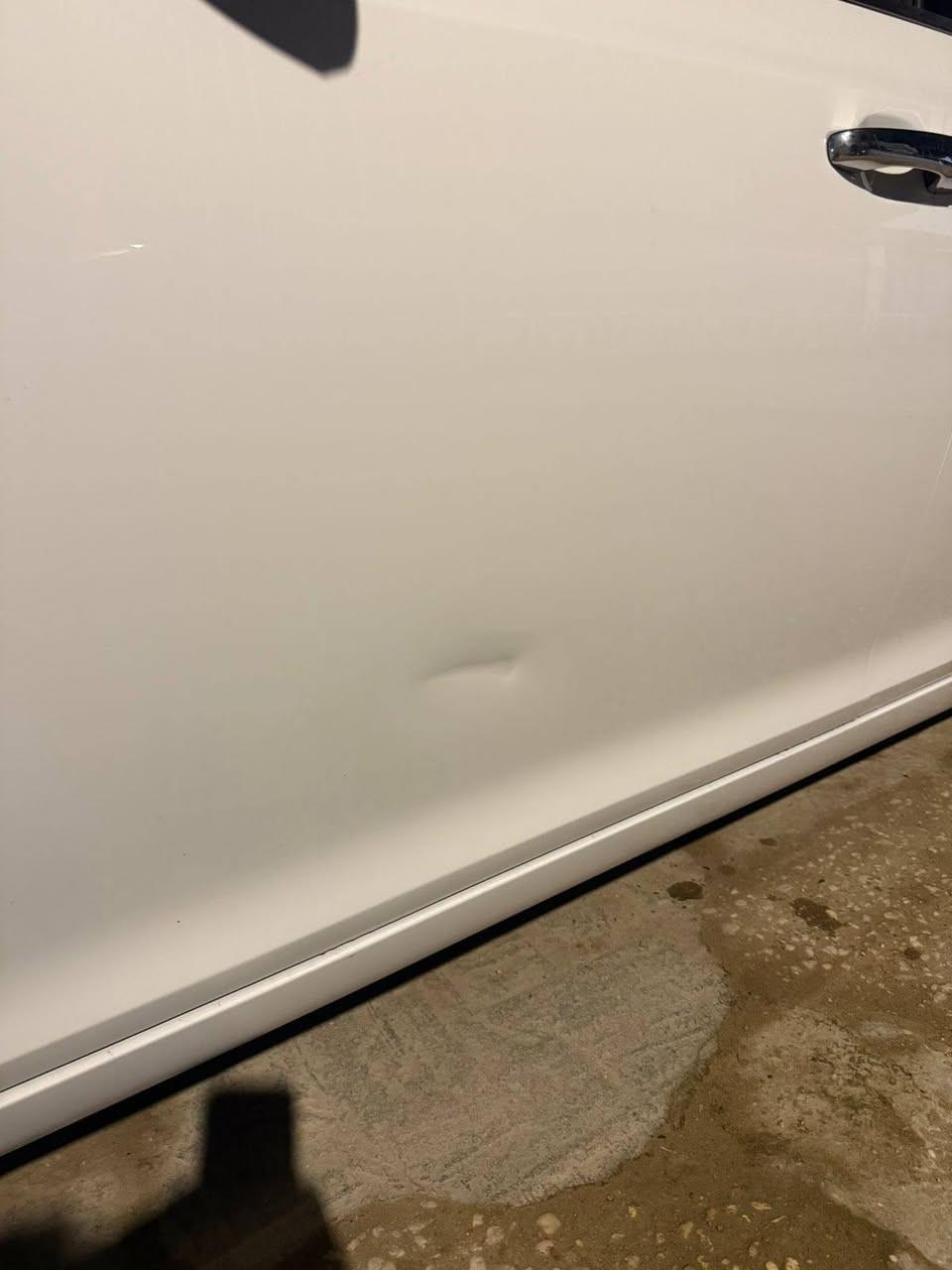 عليكم أوباما موديل 2018 
مكفولة كلين فول مواصفات السياره جديده 
ما مشتغله على خط لايت زنون ماشيه 88 ميل
رقم سلميانيه باسمي سنويه 29 مكان السياره 
حله بكرلي السعر 280 وبيها مجال 
***********
***********
