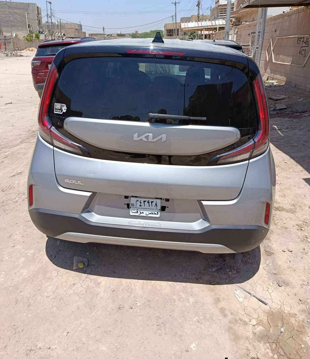 كيا صول 2023
 رقم فحص مؤقت
حادث جاملغ وبنيد فقط والباقي كفالة من الصبغ 
مكينة كير كلها مكفوله
 شواصي راديترات كلها سليمة شركة  وشرط الفحص والسونار
ماشيه 40 ميل 
مواصفات السيارة رادارات امامي جانبي وخلفي
توقف ذاتي  وقيادة ذاتية وتحديد مسار ونقط عمياء
ويل كب 17 بلادي وكامرة وشاشة كبيرة تدعم كاربلي
داخل رصاصي وفول تحكم ستيرن 
مكينة 2000 دوش 
المكان بابل الاساتذة 
السعر147وبيها مجال للشراي
صور الحادث بالمنشور
الاستفسار ***********
