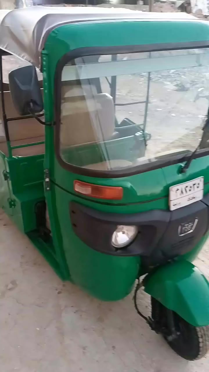 سلام عليكم شباب تكتك للبيع تكتك معمره ومصبوغه عام رقم ***********
