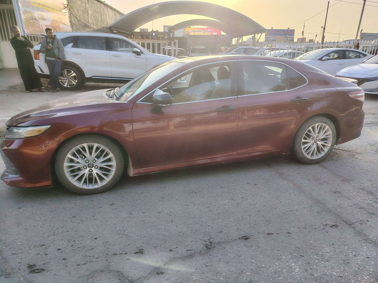 سلام عليكم
تويوتا كامري موديل 2019 ، أمريكي 
ماشية 163 km .
فول مواصفات 1/1 
( بصمة تشغيل ، فتحة سقف بنوارما ، كشن جلد وكهرباء ، مري شفط ، تحديد مسار ، مثبت سرعه ، تحكمات ، اشاير مري ، رادارات ، 3 انظمة قياده ، وبعد هواي مواصفات )
تحويل أو وكالة مضمون
حادثها بنيد ابمدل فقط والباقي ليبل واحد . والجاملغات بيهن شوي بارد .
مكانه كربلاء 
السعر 170$ وبيه مجااال للشاري 
للاستفسار 
***********
