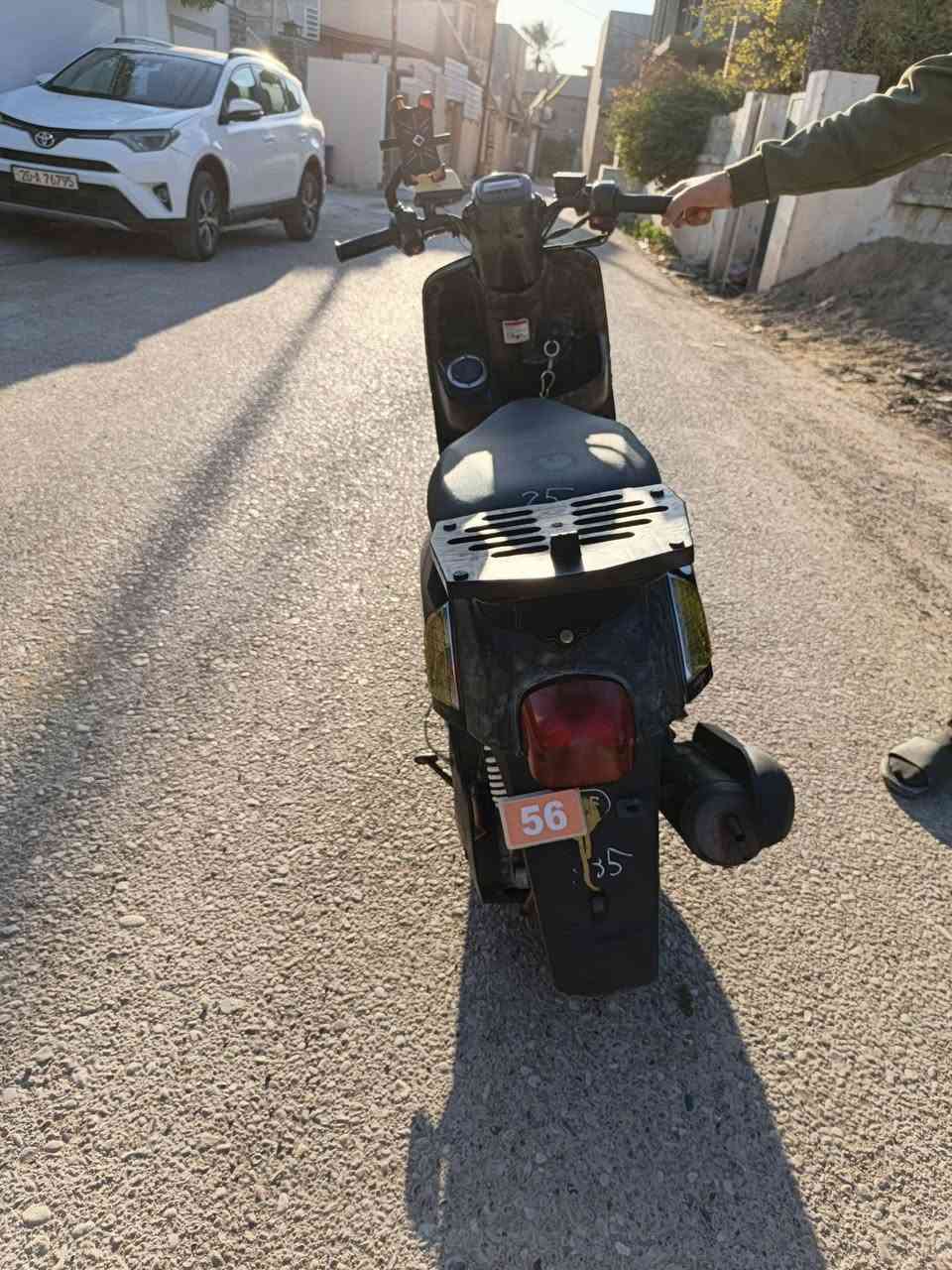 السلام عليكم دراجة بوليس للبيع الدراجة كارتون قبل شهر نزلت رمبة ألون بيتنجاني
السعر خاص الاستفسار ***********
