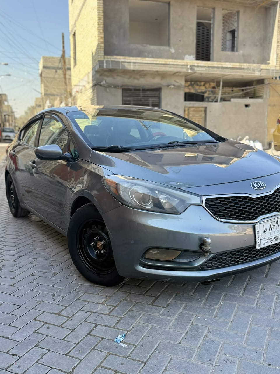 مكلف با النشر
سلام عليكم 
كيافورتي 2016
حادثهة جاملغ وقليل من البنيد وبيهة بارد با الجاملغ مال سايق والخلفي مالجهت الصدر بارد 
مكينة وكير كفالة
عنوان بغدادالسعر 112وبيهة مجال 
الرقم***********
