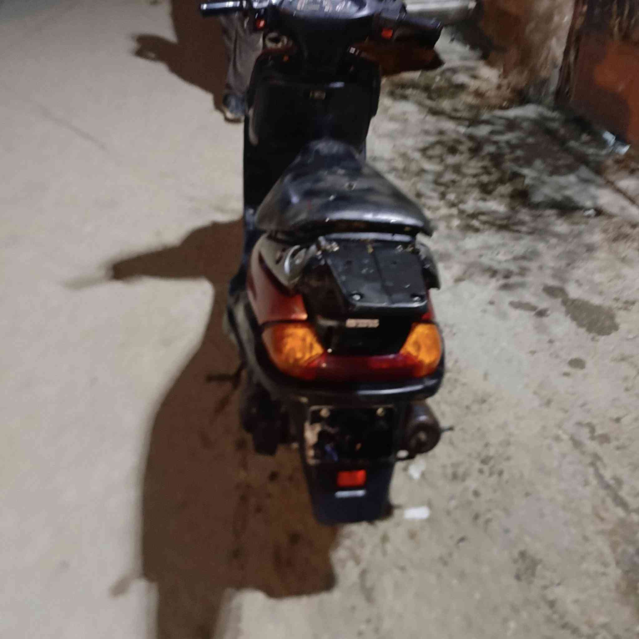 دراجه للبيع فراشه ياباني محرك ليت عالي ناصي اشايرب بك ليت بريك امامي خلفي كله نضيف هورن سلف هدر جاهزه مال جناي محرك دبلات هورن سعر 275بيه مجال  بعقوبة تحرير تصال ***********
