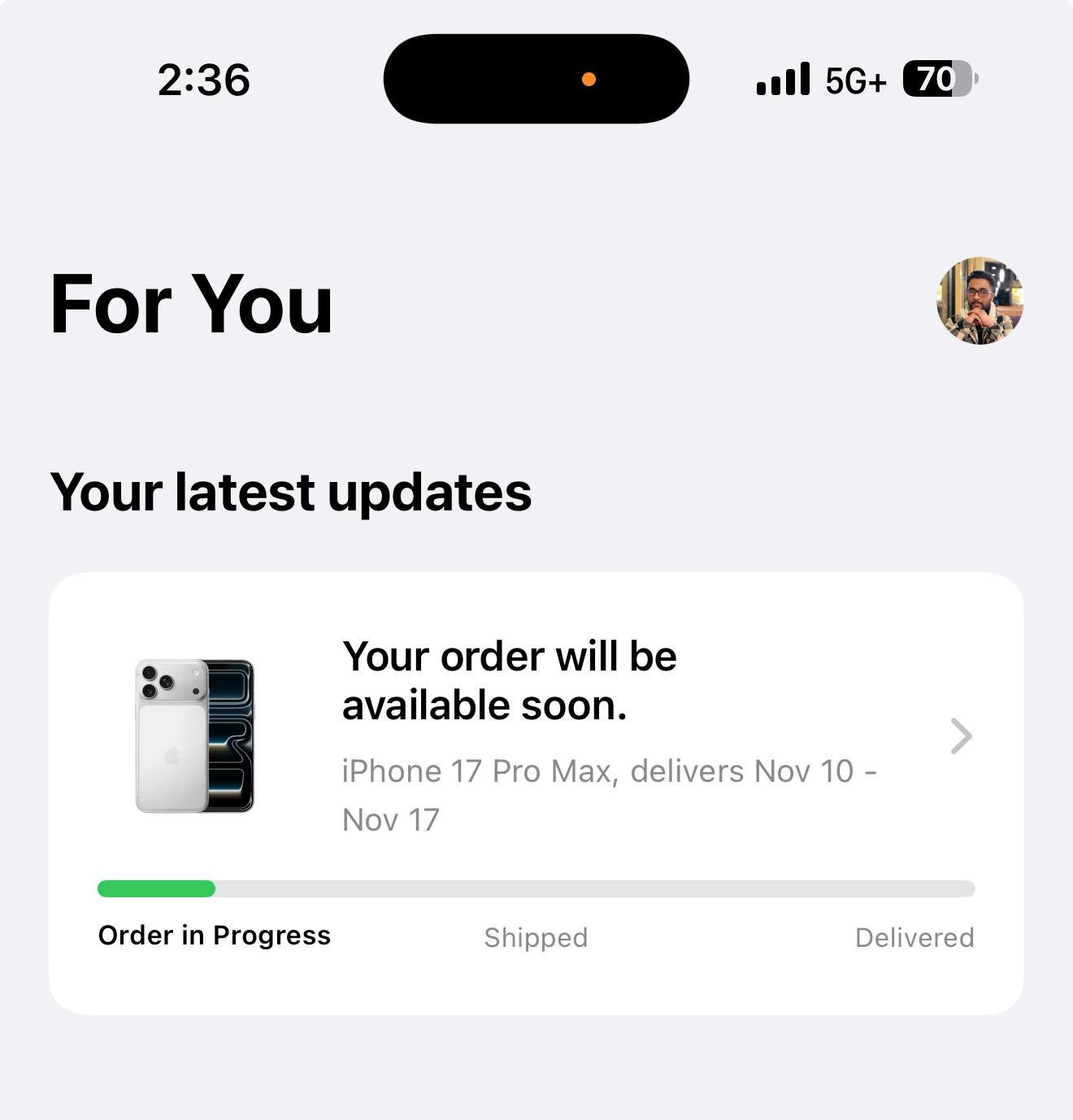 سلام عليكم 17 برو ماكس سلڤر شريحة إلكترونية ذاكرة256 اخذتة من شركة ابل الرئيسية من امريكا 🇺🇸وهاي فاتورة منل مصنع قطعة مميزة  مشحون ٤٠ مره  1850. ***********
