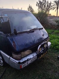 عندي سياره بسته موديل 95 مكفوله بسعر ٤٥ 07502500673 07802771935