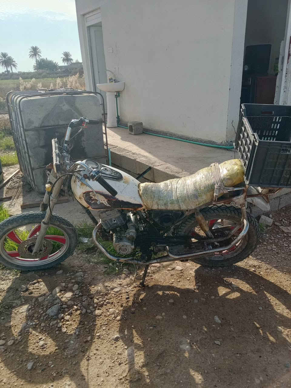 دراجه جني للبيع مكانهه كنعان السعر 130 الف 

‏‪***********‬‏
