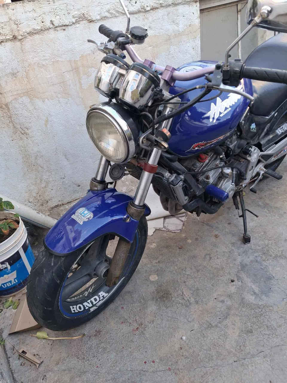 بەتح . هۆندا هۆڕنێت  بۆ فرۆشتن
  چوار بستۆن  سالنسای سپۆرتی لەسەرە  ، کاسکێتی سوتاوە و پاتری بێشەحنە السليمانية, العراق


**إذا كنت صاحب هذا الإعلان وتريد حذفه لأي سبب، رجاءا أرسل رسالة إلى الدعم الفني**