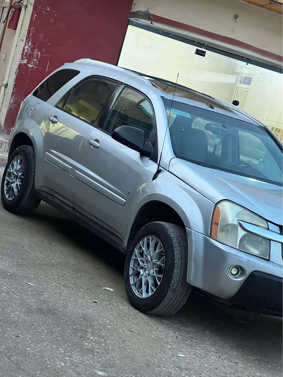 شوفرليت اكينوس فول موصفات

موديل 2006

گيرو محرك و تبريد بشرط 

تخم امامي و خلفي جديد 

رقم جديد تحويل بشرط 

بدون دعم بدون صبغ 

دينار مصرف ما بيها 

سياره احلى من صور 

سعر 76 ورقه و مجال 

عليها غرامه 900 الف ينزل من سعر 

رقم تلفون ***********

***********

مكاني بردرش بين موصل و عقره اكر, نينوى
