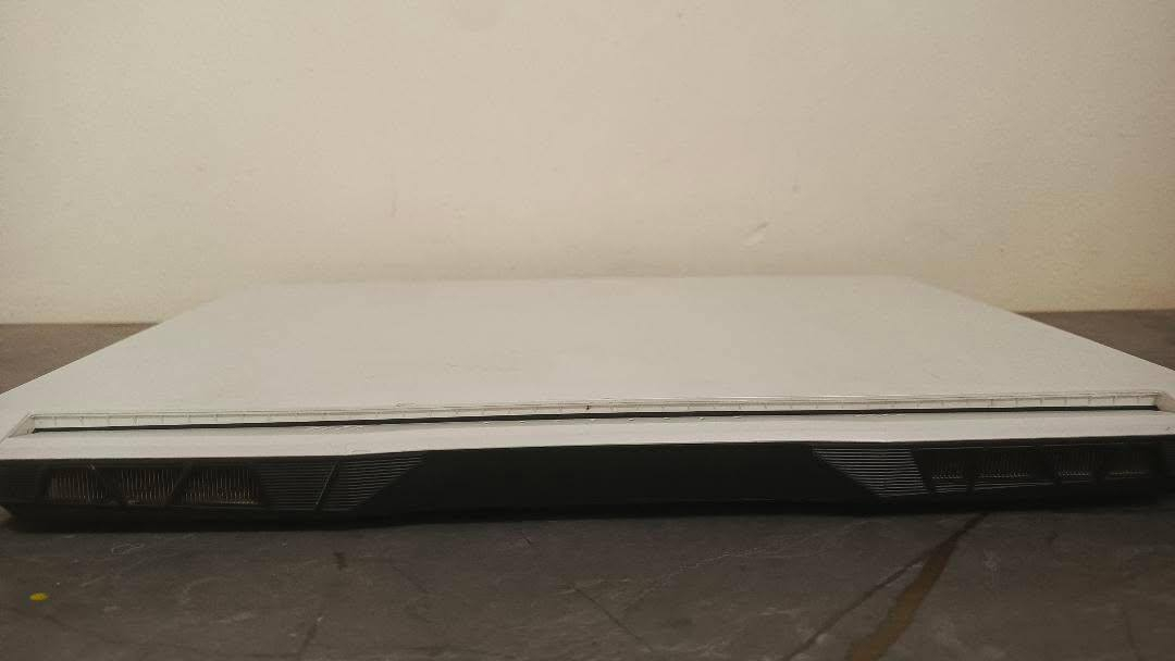 للبيع Msi sword السعر 800
المواصفات :
معالج i7 11800H
كارت الشاشة RTX 3050TI
ذاكرة عشوائية Ram 32GB
هارد ssd 512 
شاشة حجم 15.6 144hz fhd

بي مشكلة وحدة بالشاشة من تصير سودة يطلع هذا البياض موضح بالصورة، فقط من تصير الشاشة سودة و اذا مشتغلة الوان الصورة طبيعية مثل ماموضح بالصور، غير مشكلة مابي

شاحنة و الكارتونة و الاوراق بداخلها موجودات كاملات


**إذا كنت صاحب هذا الإعلان وتريد حذفه لأي سبب، رجاءا أرسل رسالة إلى الدعم الفني**