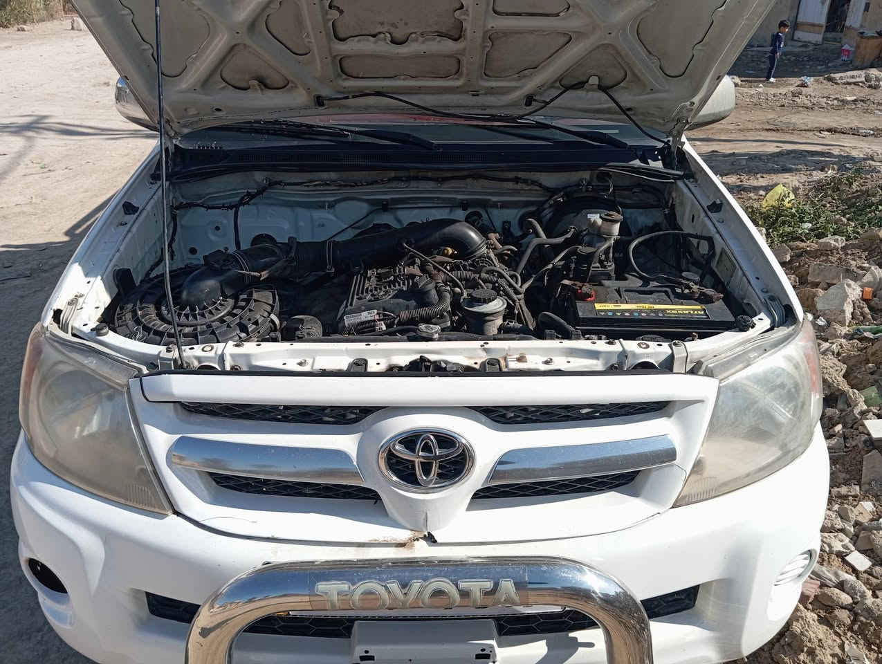 سلام عليكم هايلوكس موديل 2006 بدون حادث سونار موجود كير مكينه خير من الله كفاله سياره ب اسمي رقم قادسيه تحويل مباشر ثاني يوم *********** مكان بابل الحله
