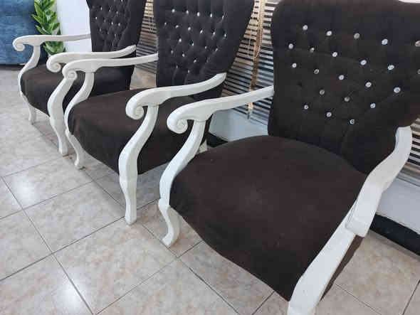 تخم تركي 10 مقاعد السعر450
ديوانيه مجمع الزيتون
***********
