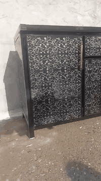 متاح للبيع سعرو ١٢٥ وبي مجال شي بسيط الشراي يتصل عل رقم ***********
