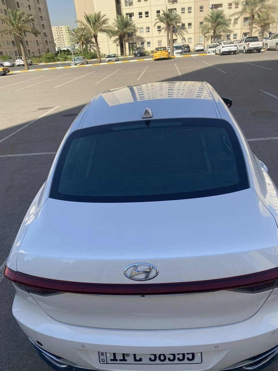 ازيرة موديل ٢٠٢٢هايبرد وارد كوري حادث جاملغ ضربة بالصندوق خفيفة للبيع او مراوس ***********
