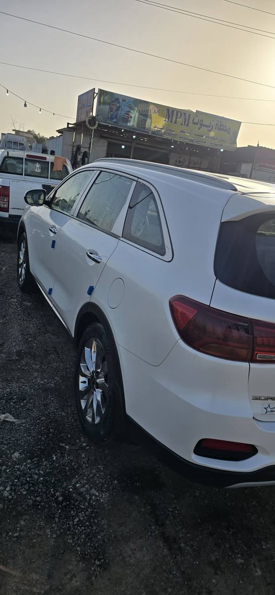 سياره سيرنتوا للبيع مديل ١٩ رقم قادسيه كفاله عامه محرك ٣٦٠٠ مكفول من التبخير والفتح وكير مكفول ٧راكب الشراي يتصل على الرقم ***********
