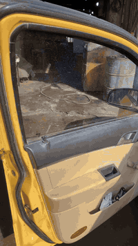 السلام عليكم افيو 2010 مفتوح كير عادي السياره جاهزه ومابيه ضربه كفاله ب25$ رقم اسود ابيعك حديده بدون امداور يعني ابيعك#كلك #كلك مكاني نجف *********** كير مكينه حداديه تخم تاير باتري ربع مذب عليه بدون ضربه مكفوله
