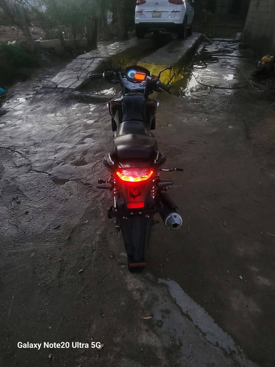 السلام عليكم دراجه دايون بطح موديل 2023 اوراق اصوليه نضيفه وجديده مكينتها ممفتوحه ومكفول المحرك كهربائيات كلها شغاله مابيه اي نقص الدراجه مكاني كربلاء طويريج ام روايه
السعر مليون دينار 
للاتصال ***********
او المراسله عله الواتساب ***********
