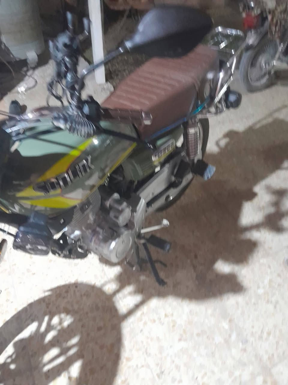 سلام عليكم ايراني موديل 24 للبيع تجي دشبول شاشه الكترونيه بيها مسجل  نواقص اشاير+ والضوء الخلفي للبريك+السيبايه مكسوره ومخلي داخلها شيش   السعر 700 وبيها مجال بسيط العنوان بغداد سبع قصور ***********
