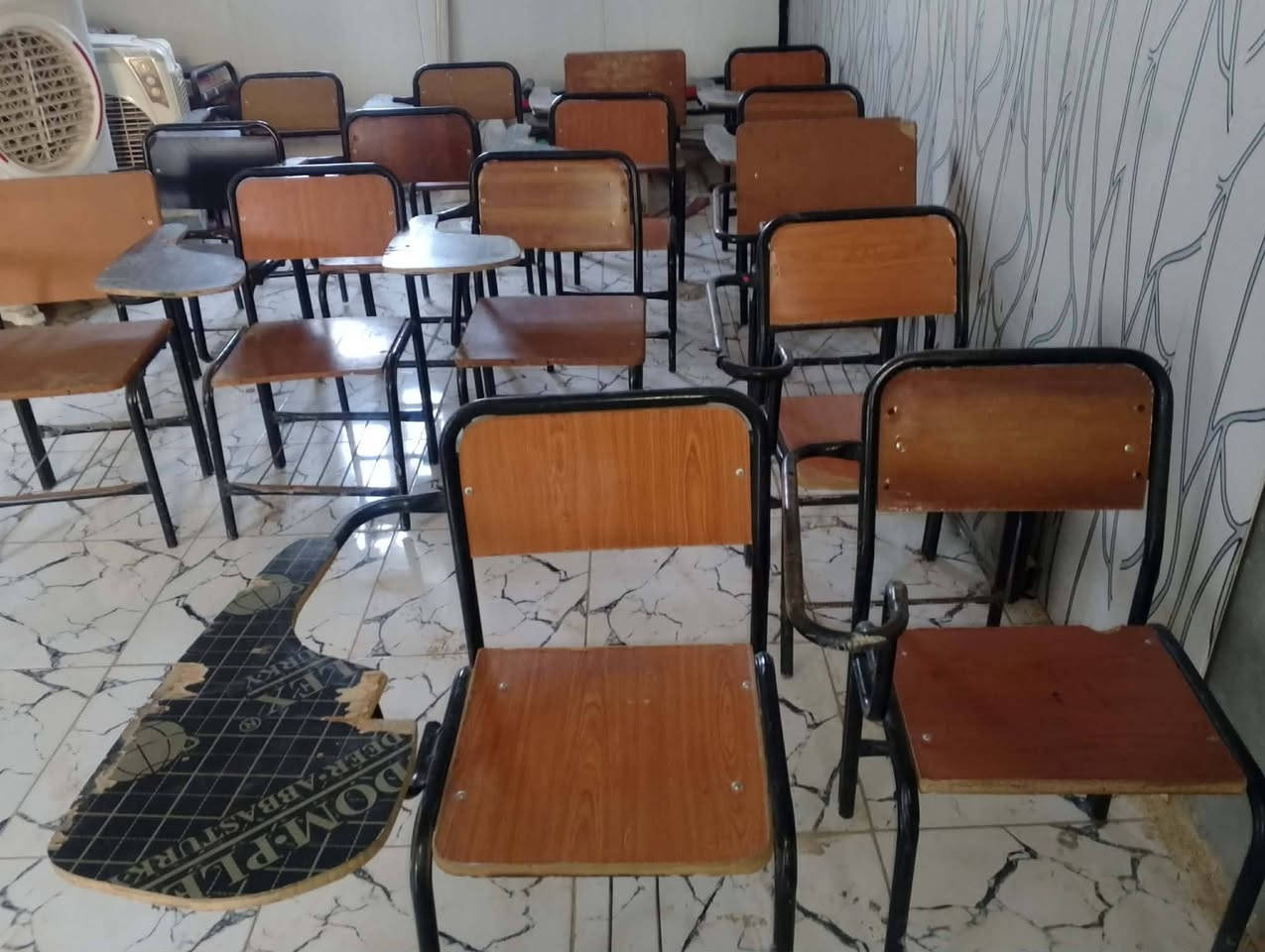 ١٦ استول ب ١٣ الف الواحد


**إذا كنت صاحب هذا الإعلان وتريد حذفه لأي سبب، رجاءا أرسل رسالة إلى الدعم الفني**