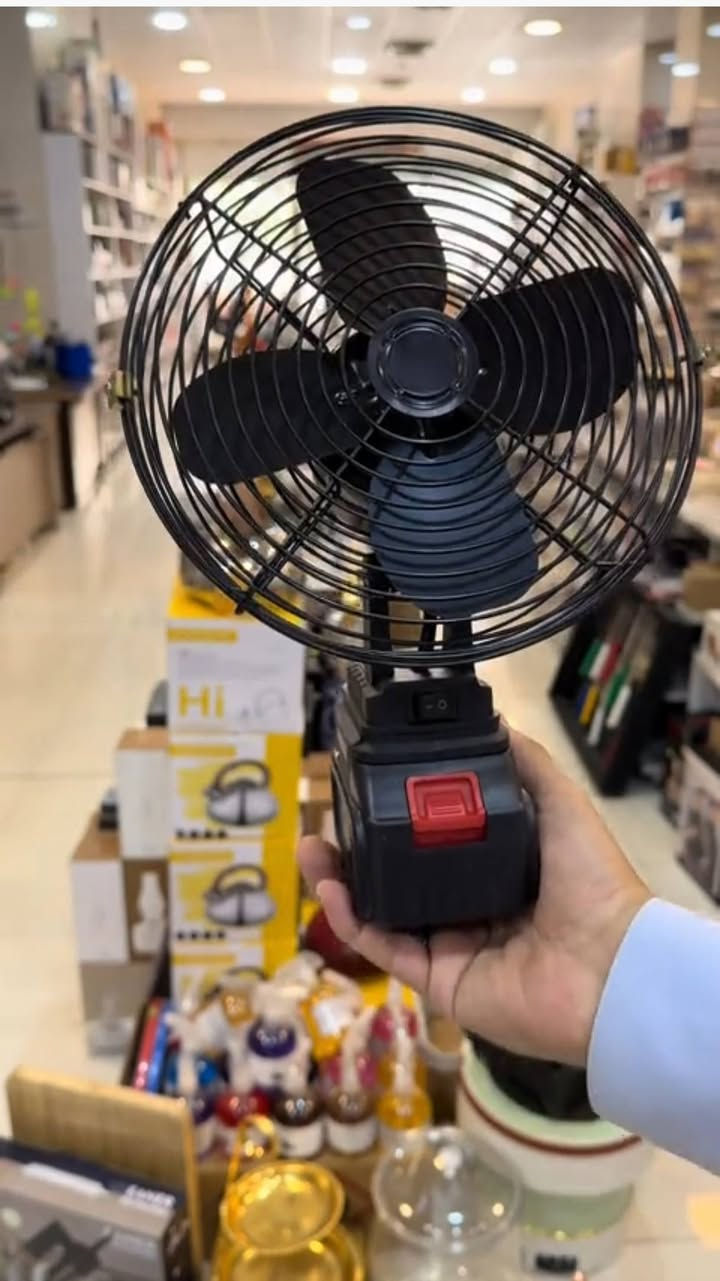 متوفر. معه ملحقات شاحنه و بطاريه وحده سعر.
راسلني و تدلل


**إذا كنت صاحب هذا الإعلان وتريد حذفه لأي سبب، رجاءا أرسل رسالة إلى الدعم الفني**