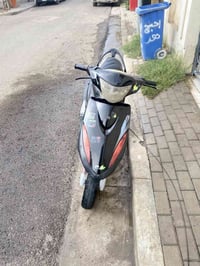 دراجة • معدلة رياضي • تايرات جديدة