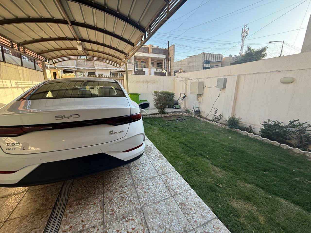 بورد كهرباء حماية  سيارة byd وجميع السيارات الكهربائية
محتويات البورد
جهاز حماية  + سويج 16 أمبير + قاطع دورة 25 أمبير + ايرث + كيبل طول ٣ متر للربط بين بورد الوطنية المنزلي وبورد السيارة
كلفة البورد (كاملة) مع التوصيل والربط والايرث داخل بغداد ١٧٥ الف
للاستفسار والاتصال
***********
