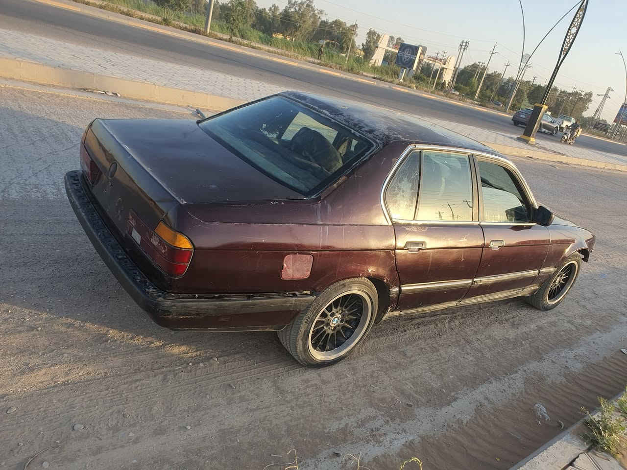 735 اوتو سكليتر كهرباء رقم نجف تحويل مباشر 
ويل البينا ١٧ تو سايز منضومه تبريد كامله بس تربط بواري ٤ جام كهرباء السياره بيها نواقص يرادلها ترتيب بلاديه بدون ضربه 
ديالى بعقوبه *********** 
السعر ٢٦ وبيها مجال
