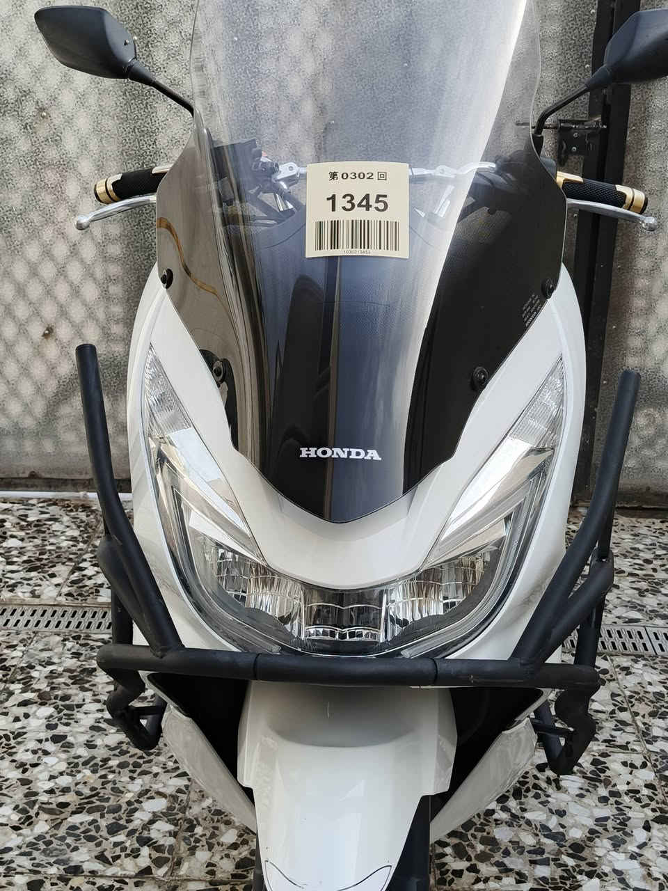 سلام عليكم بي سي إكس جيل الثاني
ياباني جي إف مكفولة كفاله عامه ماشيه 19 ألف 
جامه طويله درع الأصلي سستم نيكل حساس زدحام
ستان حساس دراجه خير من الله فول نعومه
سكن بغداد حي النصر   ***********
