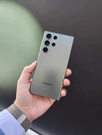 اس23 الترا ذاكرة: 256 شرق اوسط خطين  كلش نضيف بدون ملحقات ب725 وبي مجا...