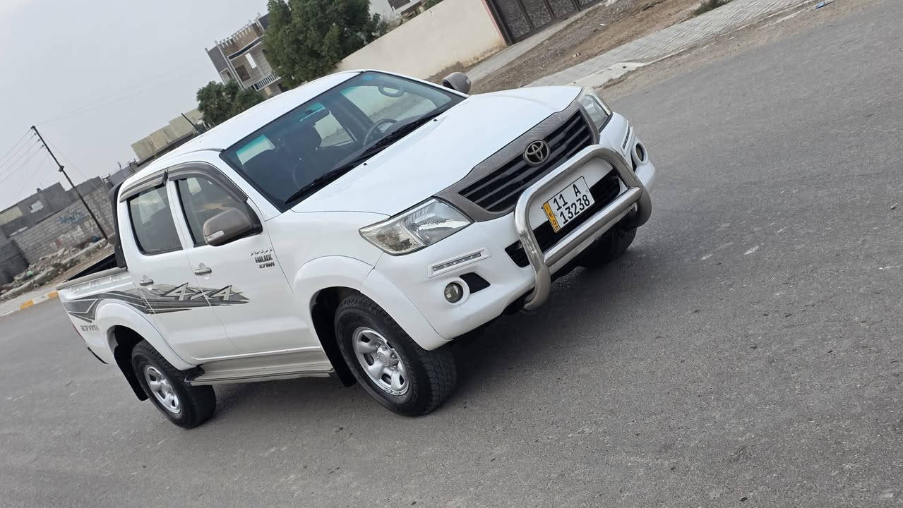 سلام عليكم بيكم هايلوكس البيع موديل 2013 فرويل كويتي اصل رقم بغداد دوالي اتوماتيك فول موصفات مكفول كفاله عامه من كلشي مكينه ما مفتوحه تخم تاير جديد برستون السعر ٢٢٠ورقه مكان السياره بغداد الهاتف ***********
