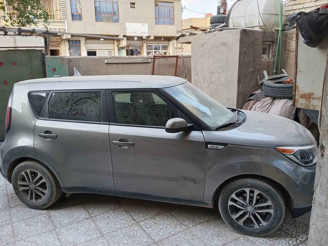 كيا صول 2016 وارد امريكي حادثها بنيد وجاملغ مصبوغ بجمها للجماليه جراد قليل بل قماره  مكينه 1600  سياره جاهزه مكينه گير تبريد  تخم تاير السياره بسمي  السعر 100 بيها مجال بسيط للاستفسار الاتصال *********** العنوان بغداد
