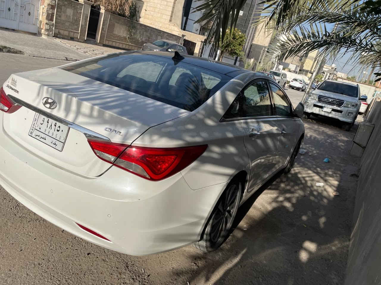 السلام عليكم
سوناتا 2014
وارد كوري 
داخله للعراق كلين حادث  بالعراق
السياره 1 على 1 فول مواصفات 

1 بصمه
2بانوراما
3 كشنات كهربائيه
4 تثبيت سرعه 
5 المري شفط
6 كشنات جلد
بعد هواي مواصفات 
السياره بغداد شارع فلسطين

السعر 115 $

***********
