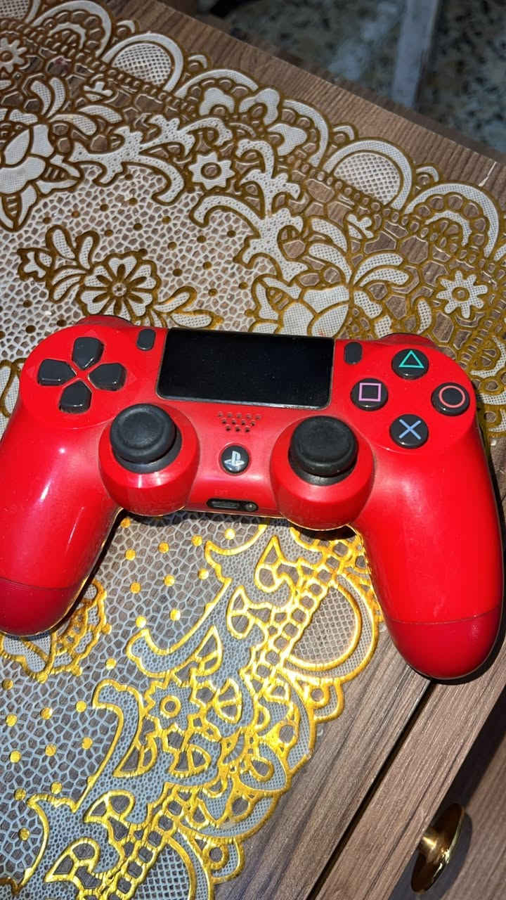 السلام عليكم بلي فور فات مهكر نص تيرا ويا جوستك اصليه سعره ١٧٥ مكاني مدينه الصدر جهاز نضيف 
***********
