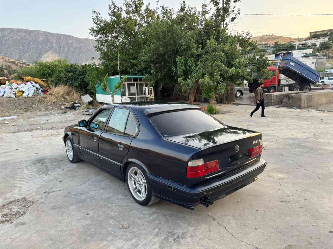 مؤديل 92 مةكينه 525گير حادى كيرو مةكينه بةشةرت موسو براوه دةحمو لئدران بةشةرت تةبريد گةرمو سارده ئارمو سةناويه ئةواليةت بةشةرت ٤جام كارةبةى ئاوينه كارةبةى سةيارةكه ۲٥٠مةسرةف تئدانيه سحر 28مةجال شوين شةقلاوه


**إذا كنت صاحب هذا الإعلان وتريد حذفه لأي سبب، رجاءا أرسل رسالة إلى الدعم الفني**