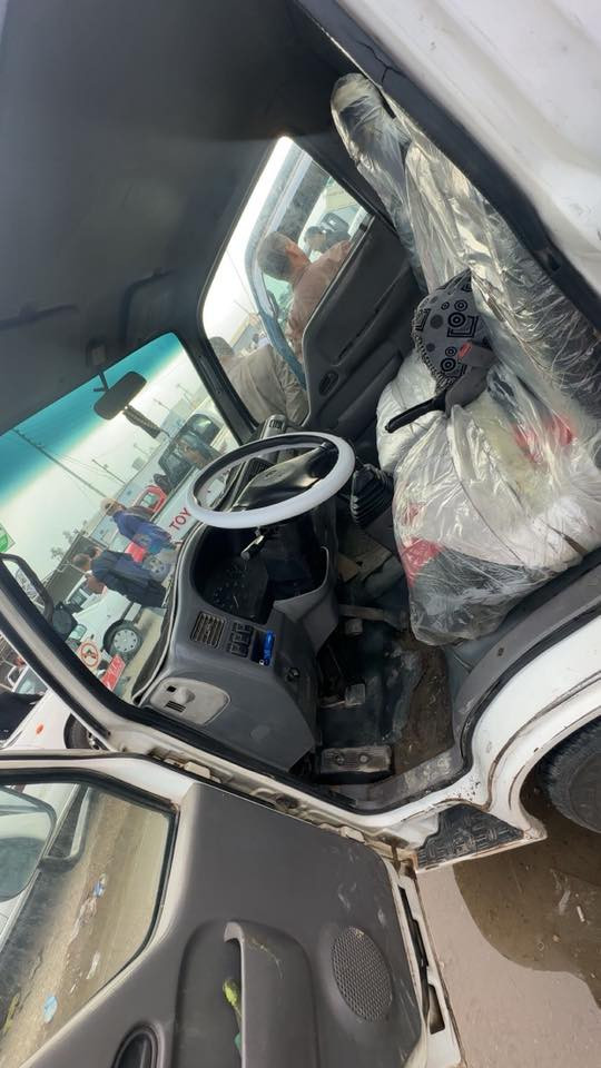 سلام عليكم كيا فونتيرا موديل ٩٧ لبيع سيارة كفالة عامة صبغ بلادي مكفولة من ضربة من كل نواحي سيارة حلوة وجاهزة على اخير حبه تخم تاير جديد اذاين محرك سلف دسكات امامي خلفي دينمو كلشي جديد بسياره حلوة وناعمة حيل صدر امامي جديد رقم صلاح دين إنكليزي سيارة بسمي تحويل ثاني يوم بدون خياس شاصيها حيل نضيف كلشي بسيارة شرط شواصي كير اكسل محرك سعر 64$ وبيها مجال غالية لاتخابر كلشي موجود بسوك  حصة مال كاز بيها بكركوك وتكريت عنوان سيارة كركوك الاستفسار 
***********
