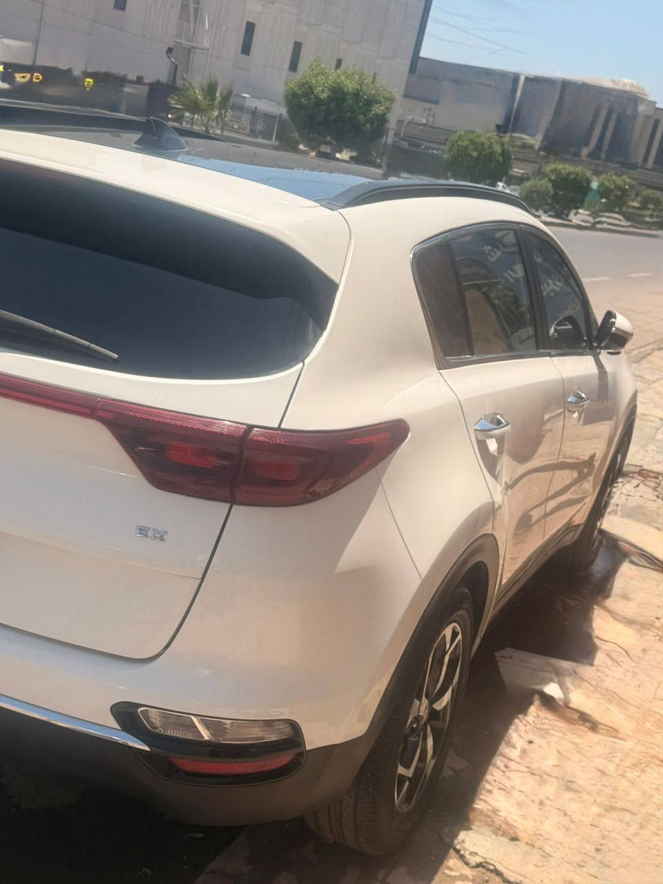 السلام عليكم
كيا سبورتج 2022
وارد امريكي
محرك 2400
ماشيه 50 الف
حادثهه من امريكا
بيهه مكانات صبغ بدون دواخل لا لغد لا شواصي
كير و مكينه على وضع الشركه بلادي
رقم بغداد بأسمي
موصفات فول واحد على واحد
كشنات جلد تدفئه تبريد
بانوراما
كشنات كهرباء الاماميات
مرايات شفط نقطه عمياء
حساسات امامي وخلفي
كامره شاشه
كراسي كهرباء
الجنطه الخلفيه كهرباء
ويل كب 18 بلادي
تحكم ستيرن جهتين
وبعد بيهه موصفات معروفه
مكان السياره بغداد 
السعر 155 وبيهه مجال حك الجيه 
الاستفسار 
*********** 
غير متواجد علفيس
