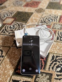 سامسونج للبيع ذاكره 128 جديد صارلي شهر من اخذته انضف من الصوره كامل مل...