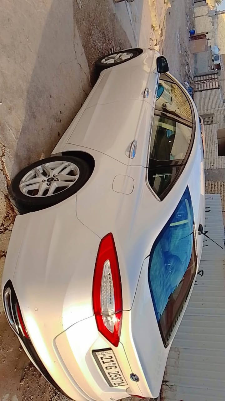 سلام عليكم فوورد فيوجن موديل 2016
وارد امريكي ضررهة قطعة وحدة جاملغ خلفي سونر موجود بنشر مكينة 2500 المرغوب 
كشنات كهرباءي سيارة فول مواصفات ماعدة فتحة وبصمة مابيهة رايدهة 118$بيهة مجال بصيط ليريد يتصل عرقم ***********
