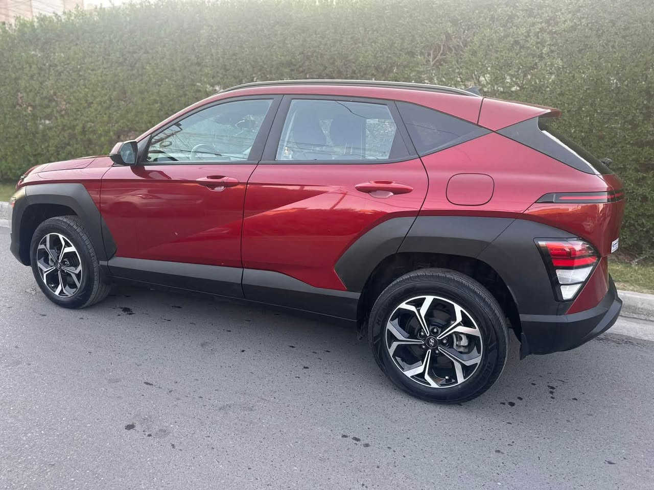 السلام عليكم
كونا 2025 رقم بغداد
 ترقيم وهزة جديدة ماشيه 12 الف km فقط محرك 2000 دوش وهاندبريك بصمة وبصمه أبواب وبصمه تشغيل عن بعد ورادار امامي وخلفي وجانبي وكار بلي
ويل كب 18وتحكم استرين وقياده ذاتيه وباقي مواصفات
حادث بنيد فقط
بغداد للإستفسار ***********
