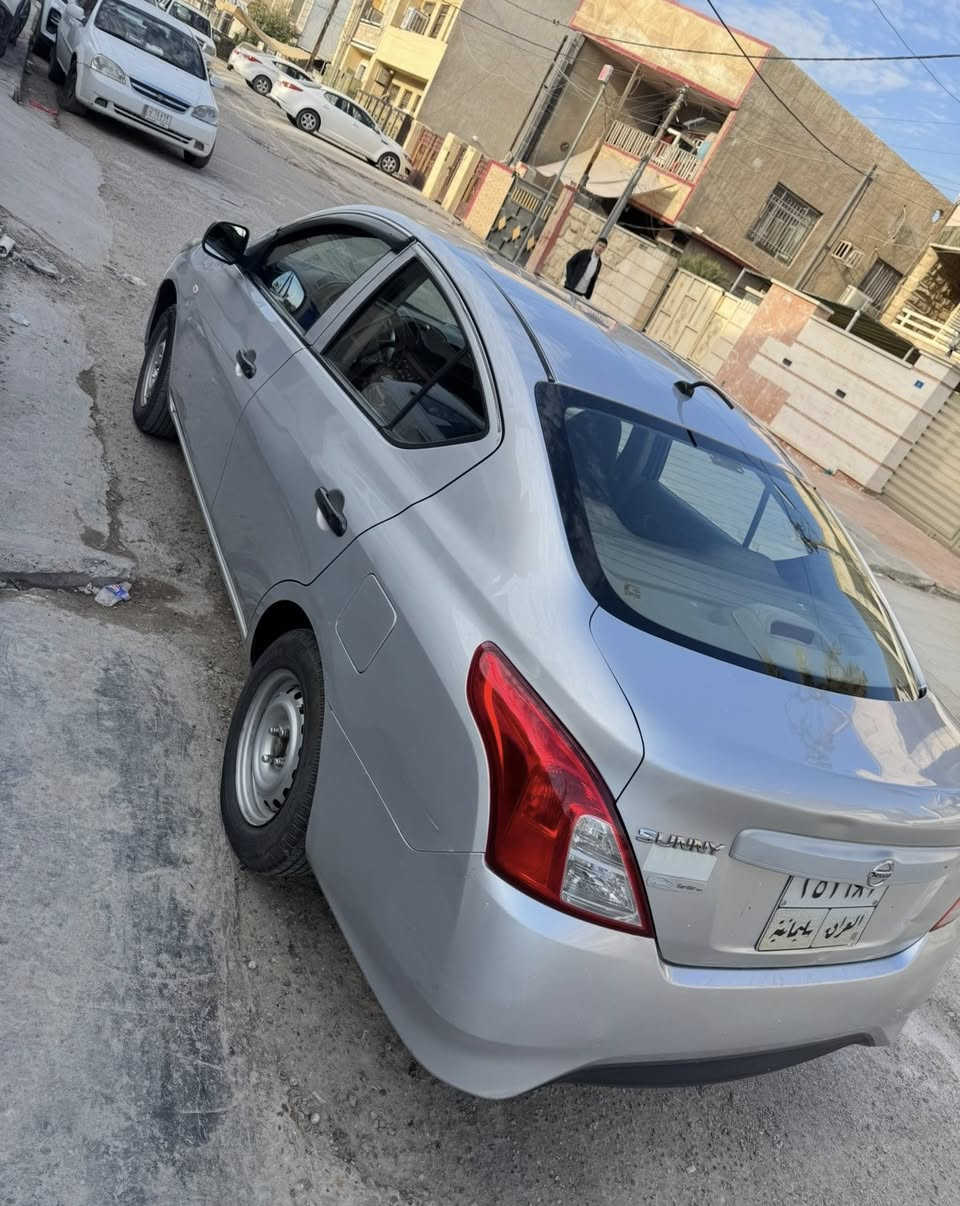 السلام عليكم للبيع فقط 
نيسان سني 2016 هندي 
رقم السليمانيه تحويل فقط بأسم ولد صديقي
ماشيه 190 الف 
بيها جزء من البنيد صبغ وبارد مكانين / سياره جاهزه 
ايرباك صدر طاك / السعر 89 ورقه وبيها مجال بسيط
مكاني بغداد العامريه/ *********** محمد
