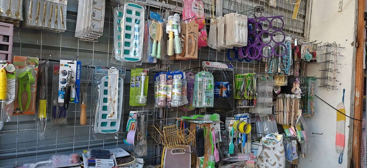 غراض منزلية للبيع بسعر اقل من الجملة
***********  العمارة حي العسكري بغداد, العراق

