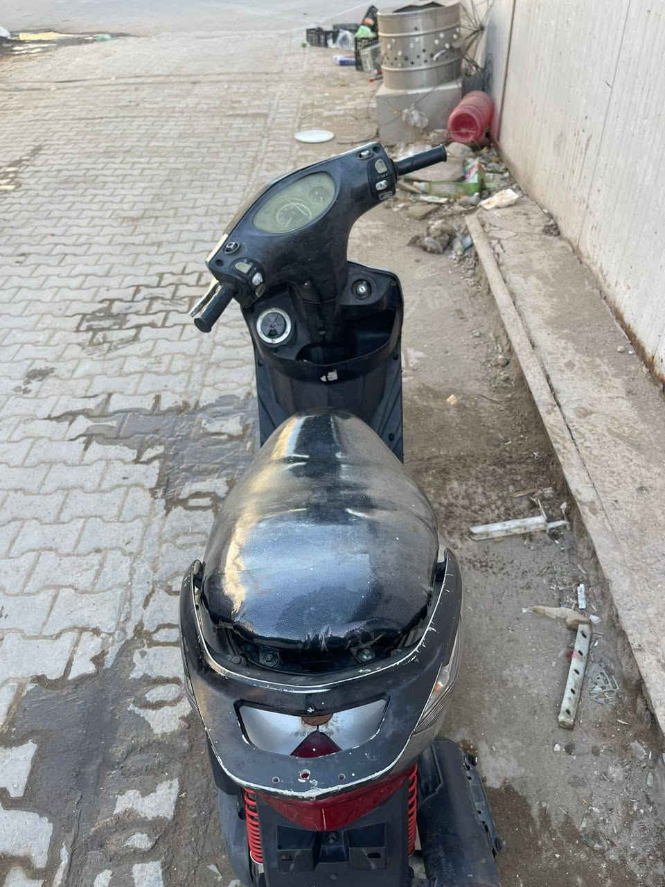 سلام عليكم دراجه شغاله ثعلب للبيع كهربايتها كامله مكاني بغداد البياع سعر ٤٠٠ وبيها مجال ***********وا تساب
