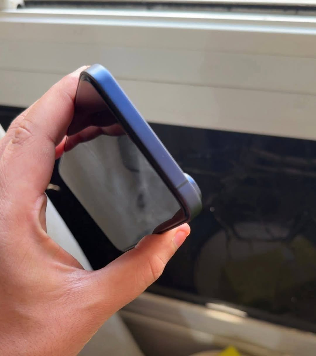 السلام عليكم ايفون اكس اس ماكس محدث 17 برو ماكس لون نيلي دبل سيمكارت بطاريه 74% ذاكره 64 جهاز جديد كلش رايده ب 230 مجاله كلش بسيط مكاني بغداد فقط بيع توصيل غير متوفر ***********
